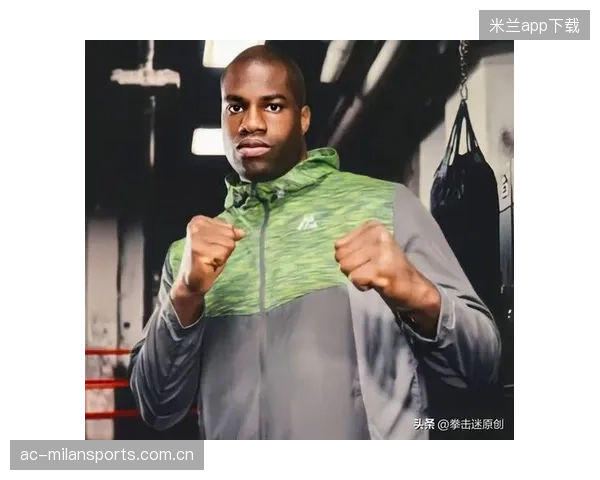 拳击重拳直接击倒对方，赛后被称“本月最佳”的传奇时刻