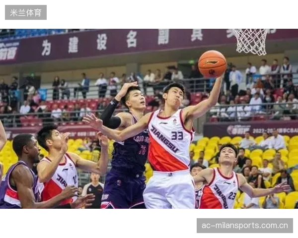 北控“逆袭”大战深圳：22分优势让CBA季前赛再次焕发生机